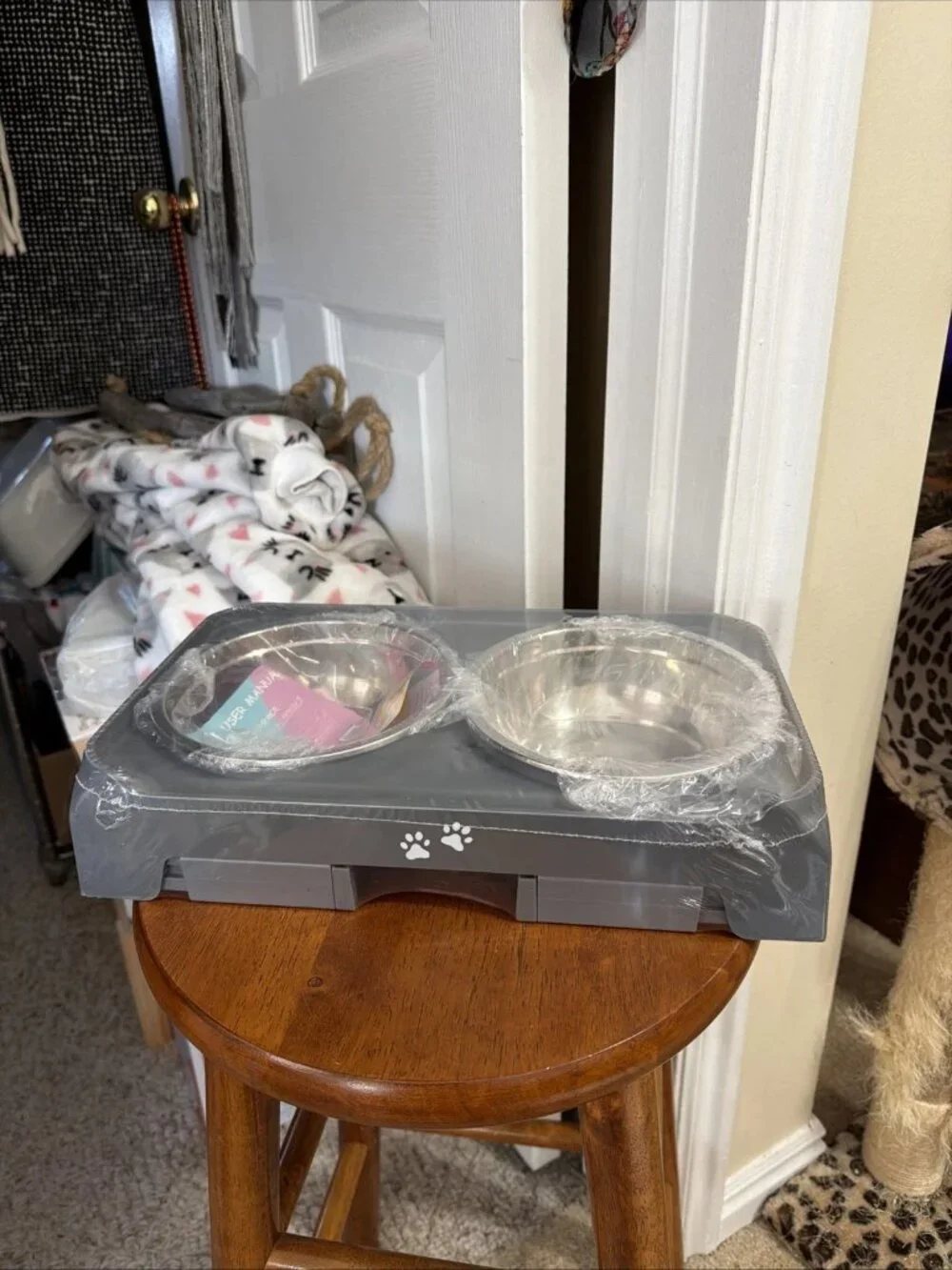 COMESOON Adjustable Elevated Dog Bowls In Gray - SEALED